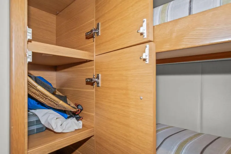 Slide: The Image of Hatteras GT63 2014 - 62