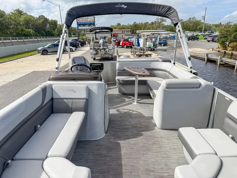 Slide: The Image of Bennington 20 SLX 2020 - 5