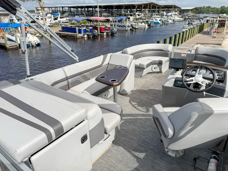 Slide: The Image of Bennington 20 SLX 2020 - 7