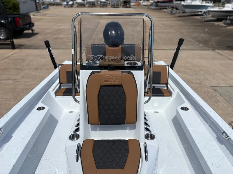 Slide: The Image of Xpress H22B HYPER-LIFT BAY 2026 - 5