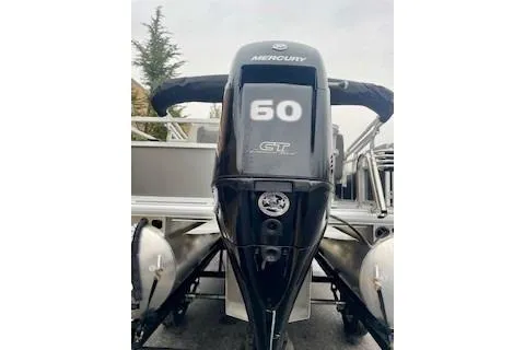 Slide: The Image of 2026 Sun Tracker Bass Buggy 18 DLX with Mercury 50 HP outboard motor. - 4