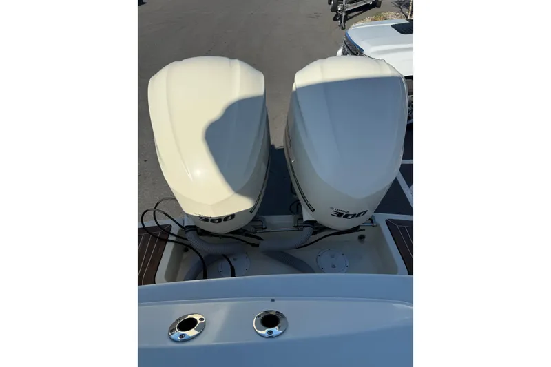 Slide: The Image of 2015 Chris-Craft 291 Catalina with twin Yamaha 300 engines, viewed from above. - 8
