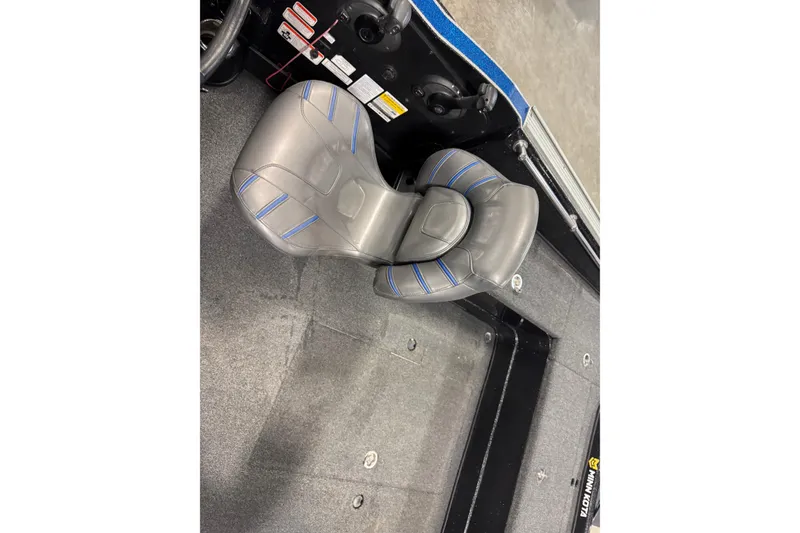 Slide: The Image of Gray and blue seat in a 2020 Nitro ZV20 boat interior. - 5