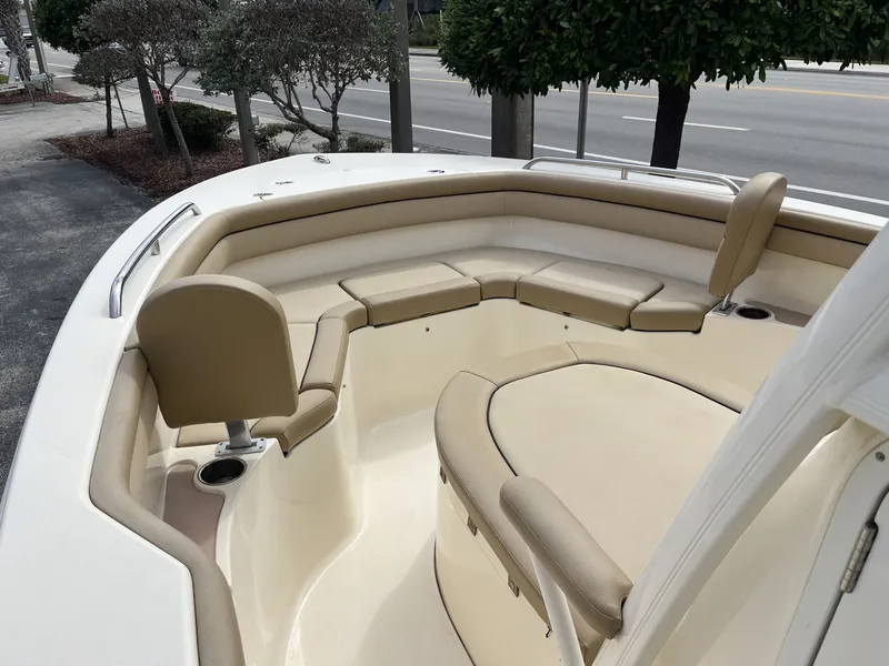 Slide: The Image of Scout 215 XSF 2018 - 19