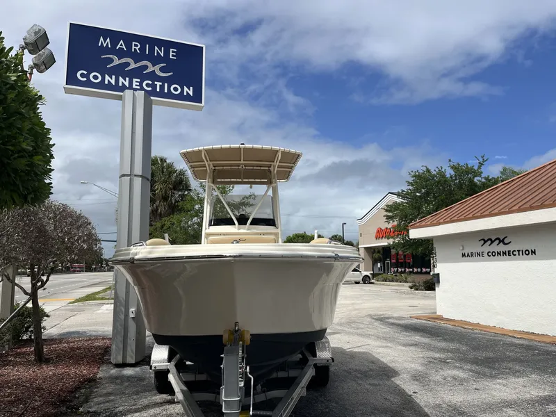 Slide: The Image of Scout 215 XSF 2018 - 3