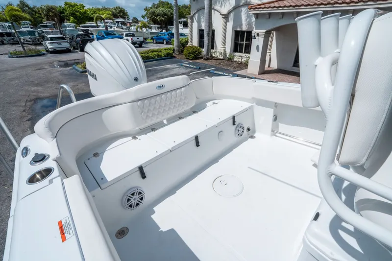 Slide: The Image of Interior of Sea Hunt Ultra 235 SE boat, model year 2026. - 11