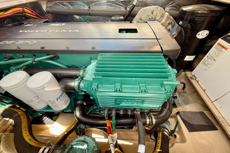 Slide: The Image of Engine compartment of a 2015 Cutwater C-30 CB with Volvo Penta D6-370 engine. - 71