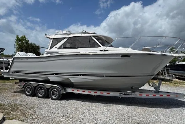 The Image of Cutwater C-288 Coupe 2026 - undefined