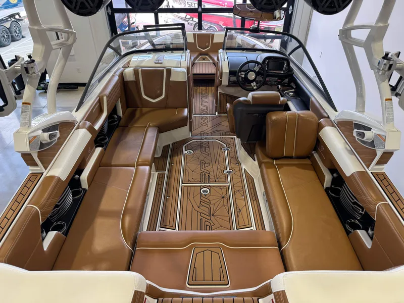 Slide: The Image of Nautique Super Air Nautique G23 2016 - 13