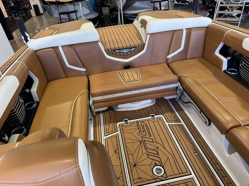 Slide: The Image of Nautique Super Air Nautique G23 2016 - 16