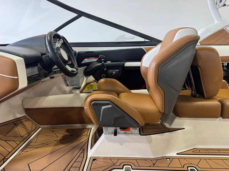 Slide: The Image of Nautique Super Air Nautique G23 2016 - 23