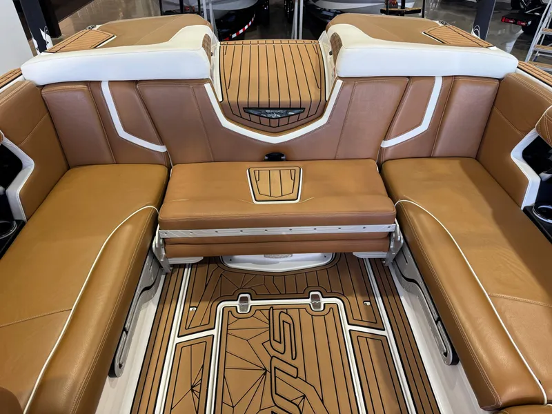 Slide: The Image of Interior of a 2016 Nautique Super Air Nautique G23 boat. - 27