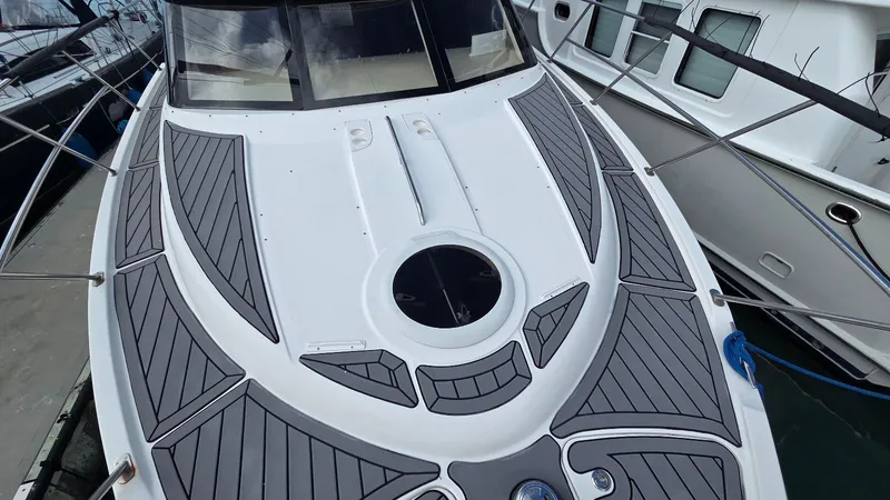 Slide: The Image of 2004 Meridian 459 Motoryacht deck view in harbor. - 29