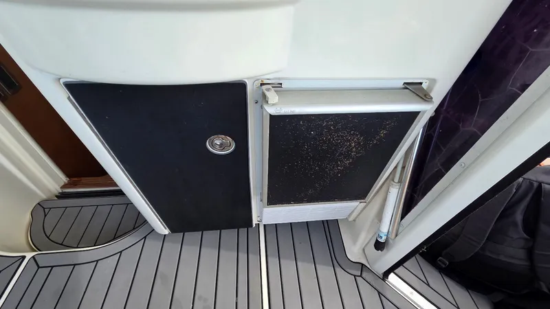 Slide: The Image of Meridian 459 Motoryacht 2004 interior with gray flooring. - 31