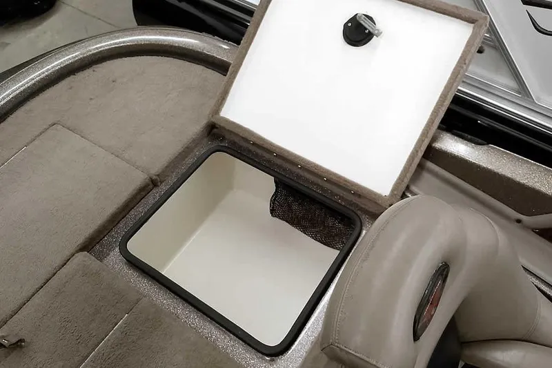 Slide: The Image of Open storage compartment in 2003 Ranger 521DVX Comanche boat interior. - 34