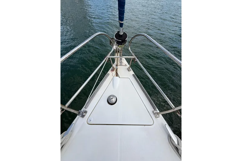 Slide: The Image of Bow view of 2009 Beneteau Oceanis 40 sailboat on water. - 62