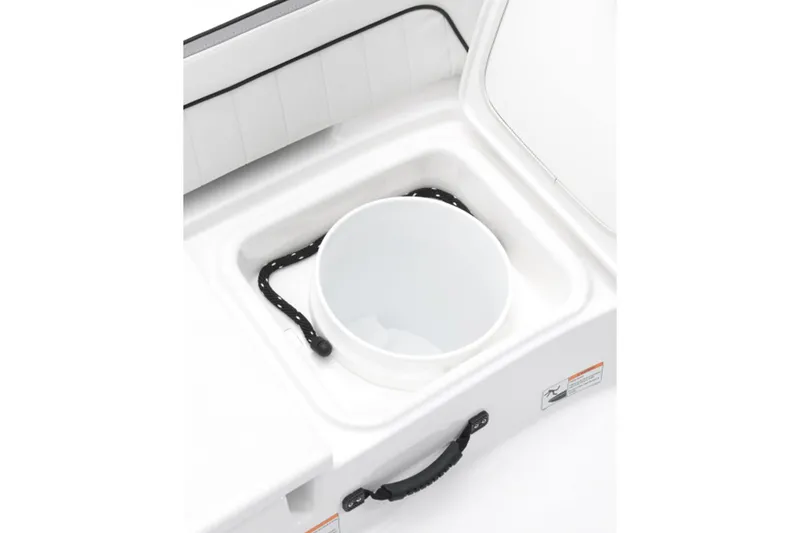 Slide: The Image of Yamaha Boats 195 FSH Sport 2026, integrated bucket in storage compartment. - 5