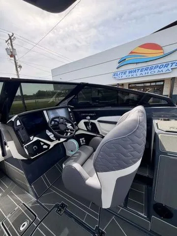 Slide: The Image of Centurion Ri245 2026 - 10