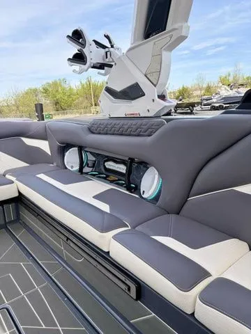 Slide: The Image of Centurion Ri245 2026 - 5