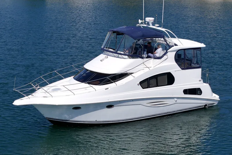 The Image of 2004 Silverton 39 MY Diesel yacht on calm water. - 0