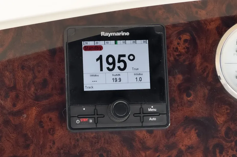 Slide: The Image of Raymarine display on Silverton 39 MY Diesel 2004 boat. - 21