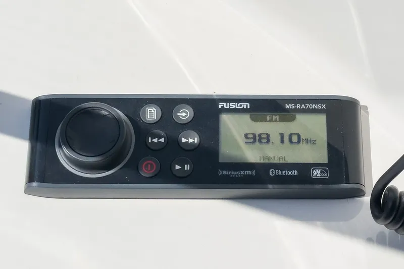 Slide: The Image of Fusion MS-RA70NSX radio on Silverton 39 MY Diesel 2004. - 24