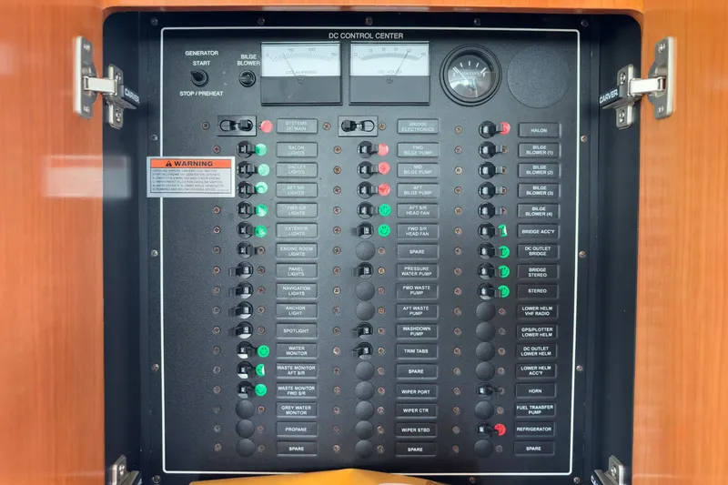 Slide: The Image of Silverton 39 MY Diesel 2004 - 56