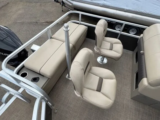 Slide: The Image of Sun Tracker Fishin' Barge 22 XP3 2022 - 49