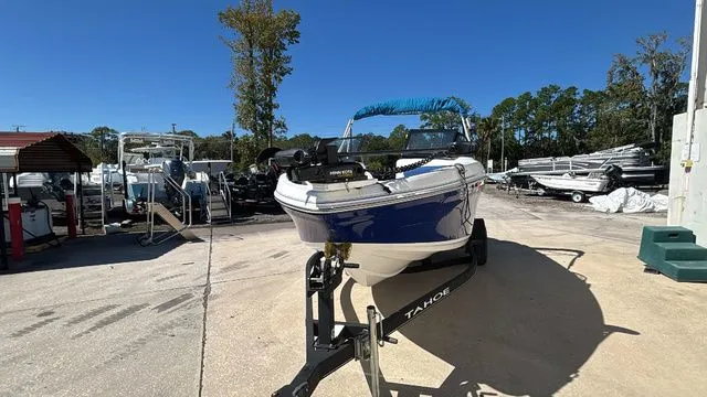 Slide: The Image of Tahoe 185 S 2022 - 11