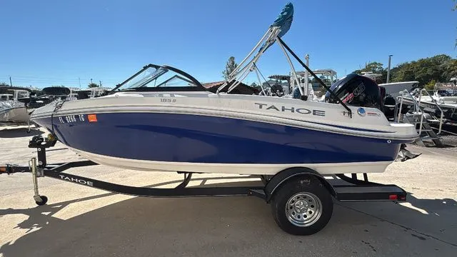 Slide: The Image of Tahoe 185 S 2022 - 8