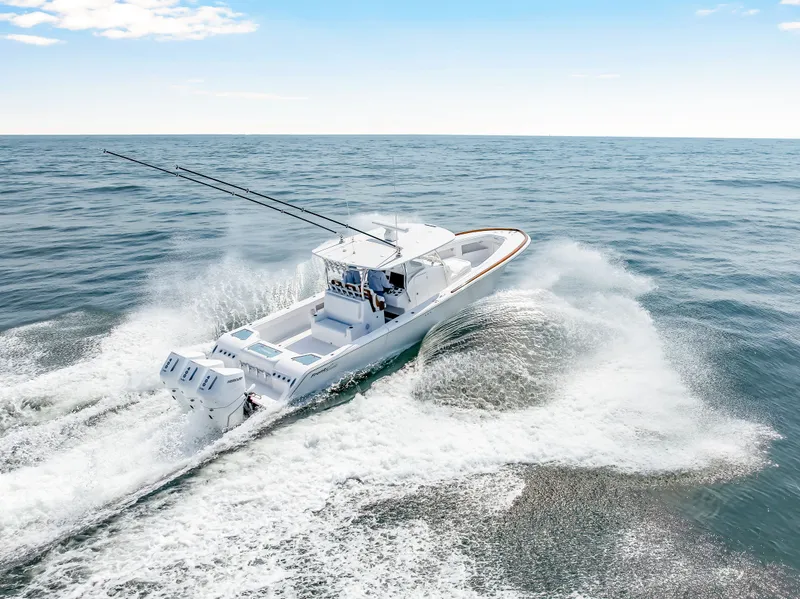 Slide: The Image of Front Runner 39 Center Console 2026 on open sea. - 16