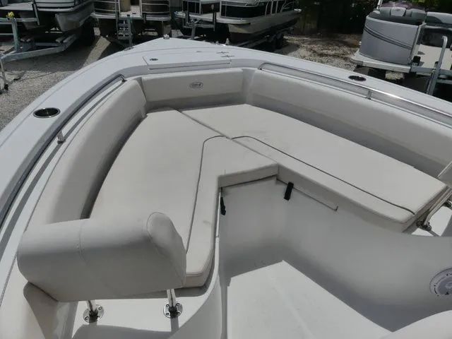 Slide: The Image of Sea Hunt Ultra 239 SE 2023 - 13