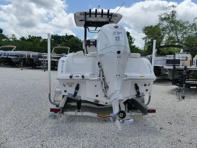 Slide: The Image of Sea Hunt Ultra 239 SE 2023 - 3