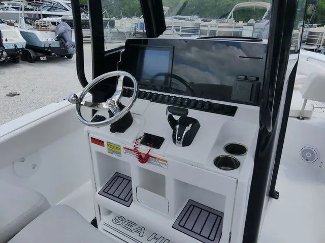 Slide: The Image of Sea Hunt Ultra 239 SE 2023 - 9