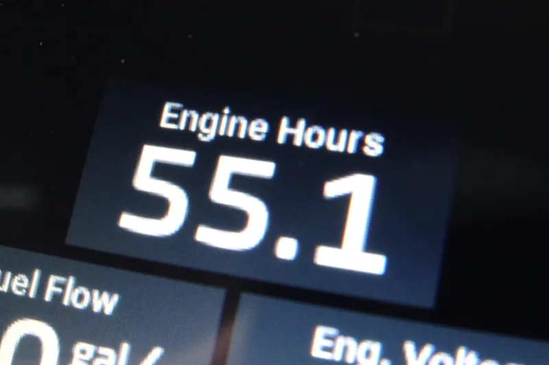 Slide: The Image of Digital display showing 55.1 engine hours on Walker Bay Generation 525, 2022 model. - 3