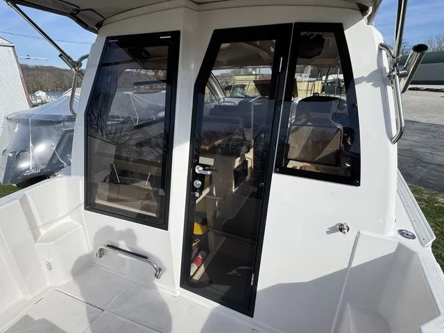 Slide: The Image of Cutwater C-24 Coupe 2020 - 28