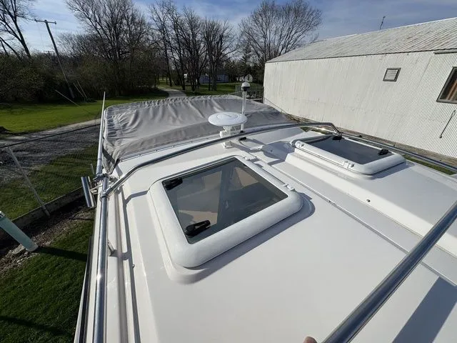 Slide: The Image of Cutwater C-24 Coupe 2020 - 36