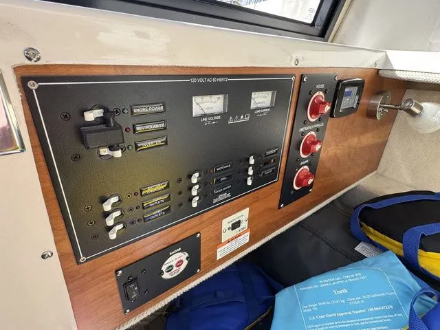 Slide: The Image of Cutwater C-24 Coupe 2020 - 61