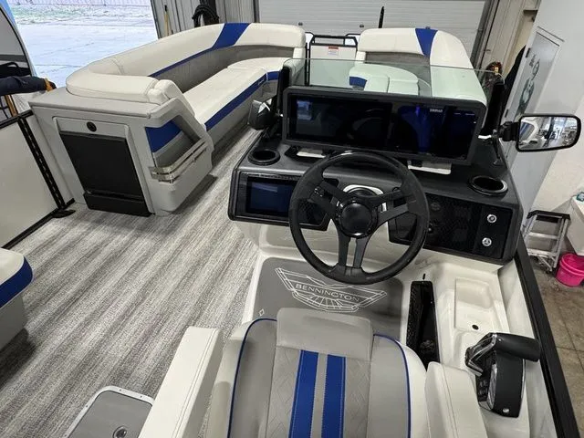 Slide: The Image of Bennington M Swingback 26 MSB 2025 - 12