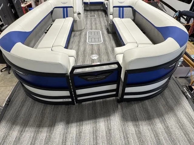 Slide: The Image of Bennington M Swingback 26 MSB 2025 - 16