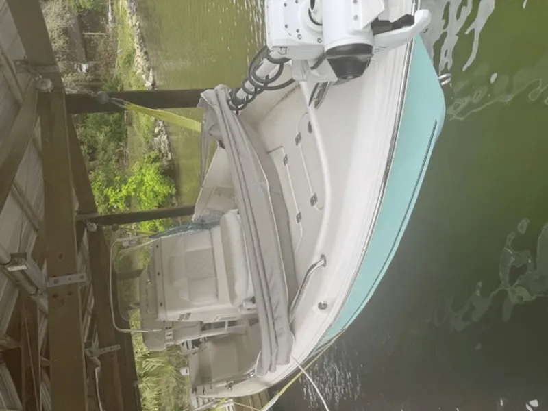 Slide: The Image of Key West 1720 Center Console 2025 - 6