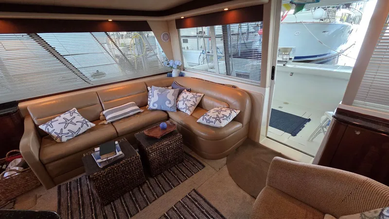 Slide: The Image of Meridian 490 Pilothouse 2008 - 12