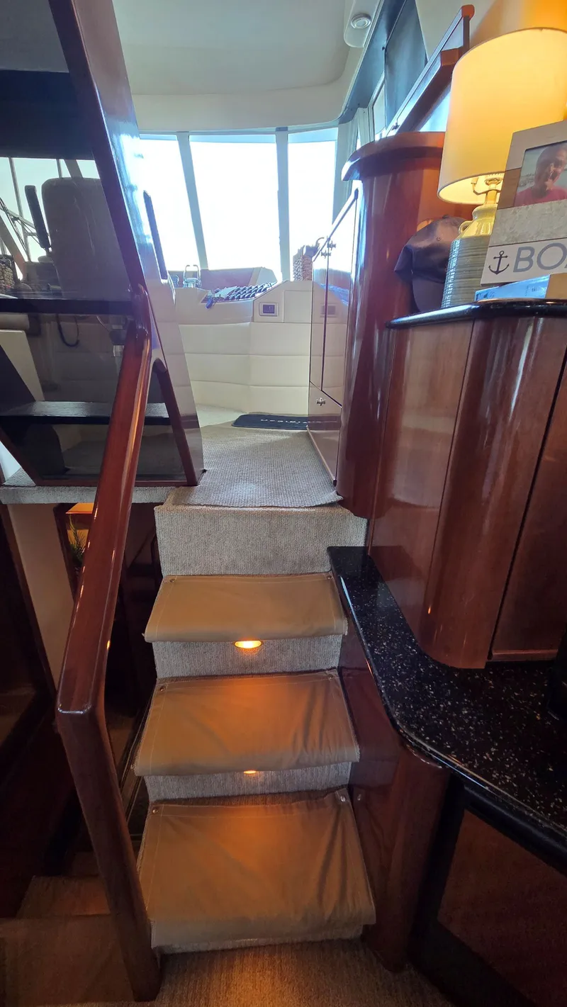 Slide: The Image of Meridian 490 Pilothouse 2008 - 17