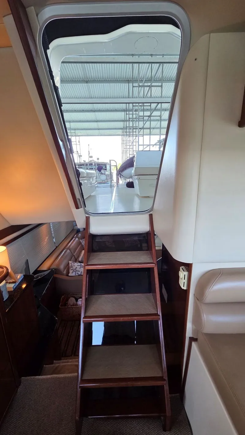 Slide: The Image of Meridian 490 Pilothouse 2008 - 30