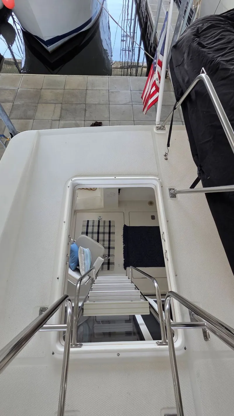 Slide: The Image of Meridian 490 Pilothouse 2008 - 36