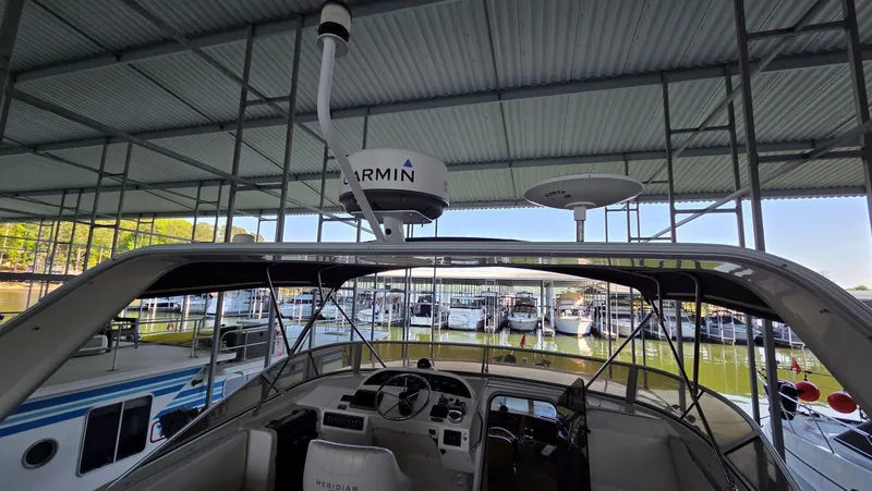 Slide: The Image of Meridian 490 Pilothouse 2008 - 37