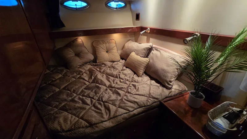 Slide: The Image of Meridian 490 Pilothouse 2008 - 45