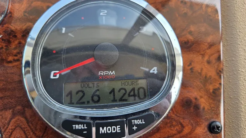 Slide: The Image of Meridian 490 Pilothouse 2008 - 56