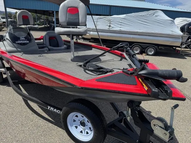 Slide: The Image of Tracker Pro Team 175 TXW 2016 - 17