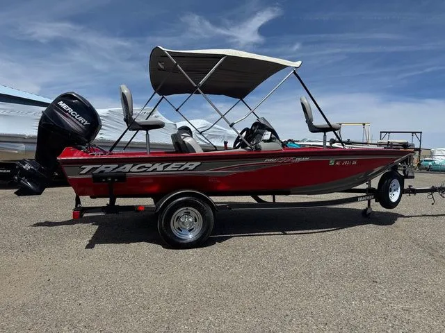 Slide: The Image of Tracker Pro Team 175 TXW 2016 - 3